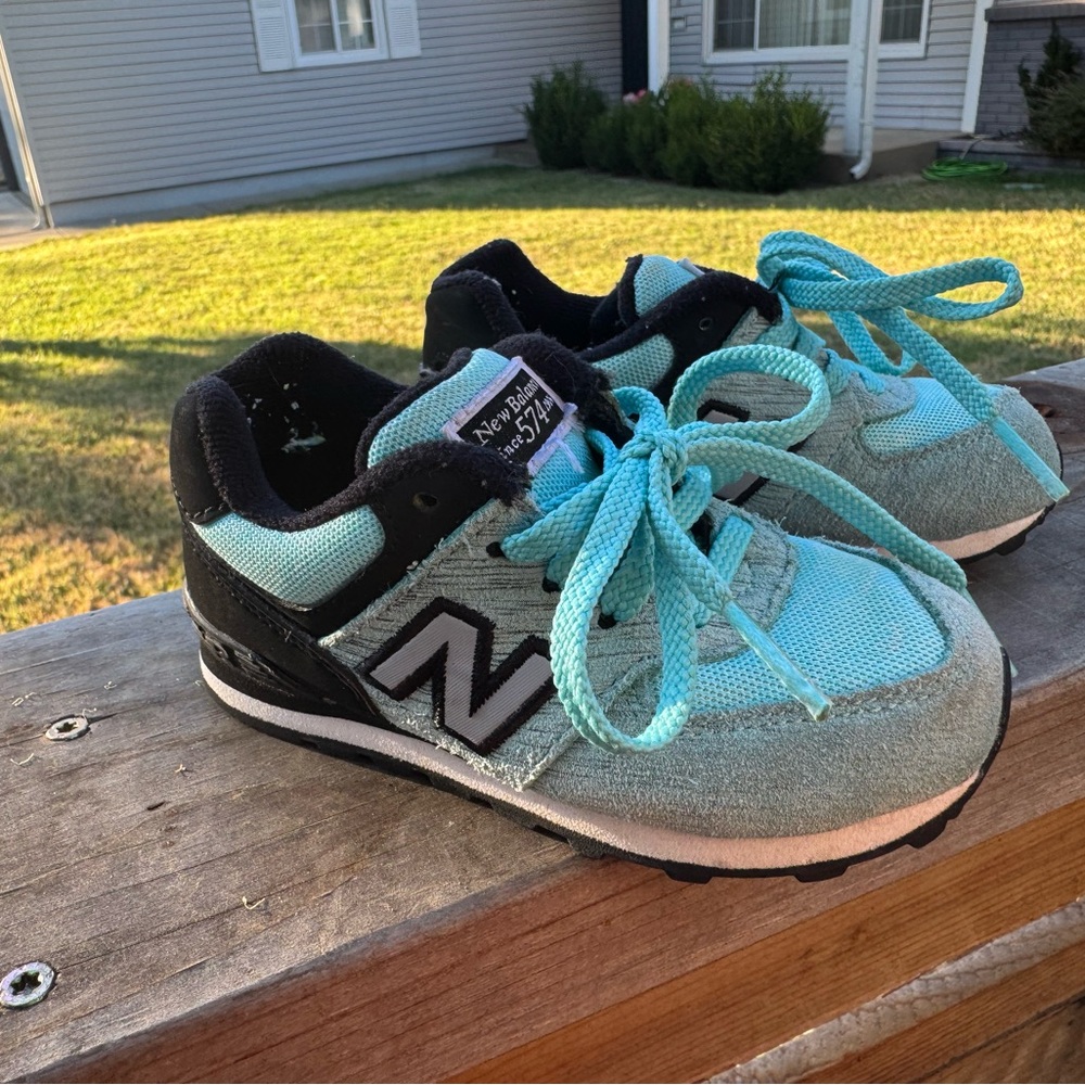 New Balance Blue and Black Sneakers Classic Athletic Style